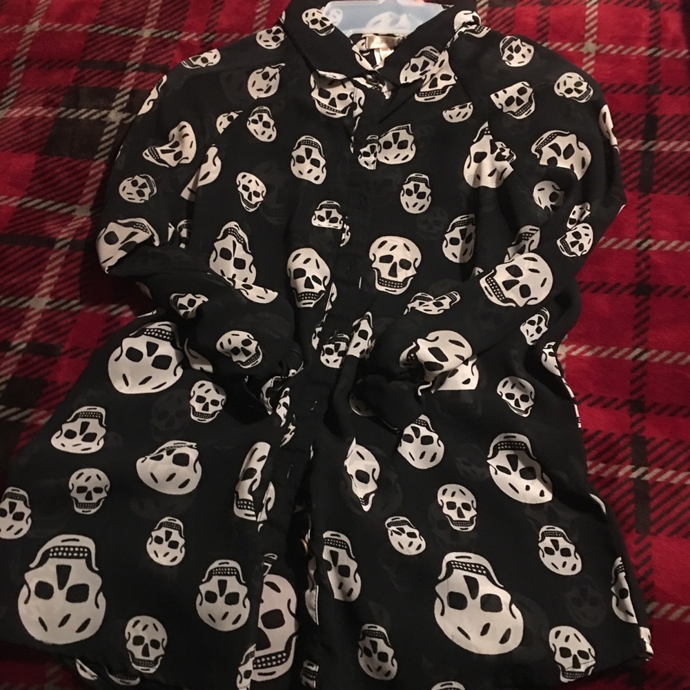 👻 Skull Button Up Blouse